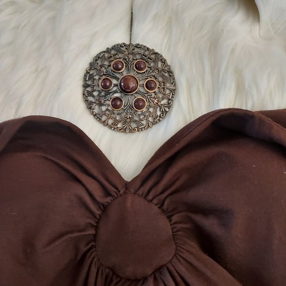 Beautiful Chestnut Brown Halter Top with Medallion: Rayon: Size M - Picture 7 of 10